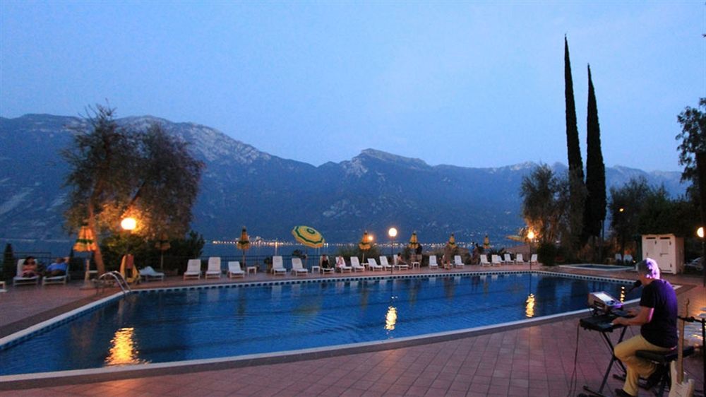Aria Life Hotel Limone sul Garda Exterior photo