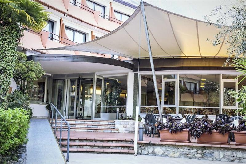Aria Life Hotel Limone sul Garda Exterior photo